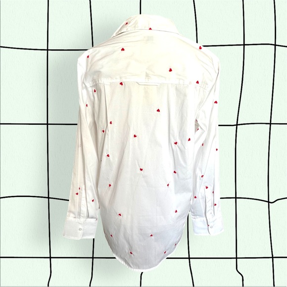 Embroidered ❤️ Button-up - Picture 2 of 5